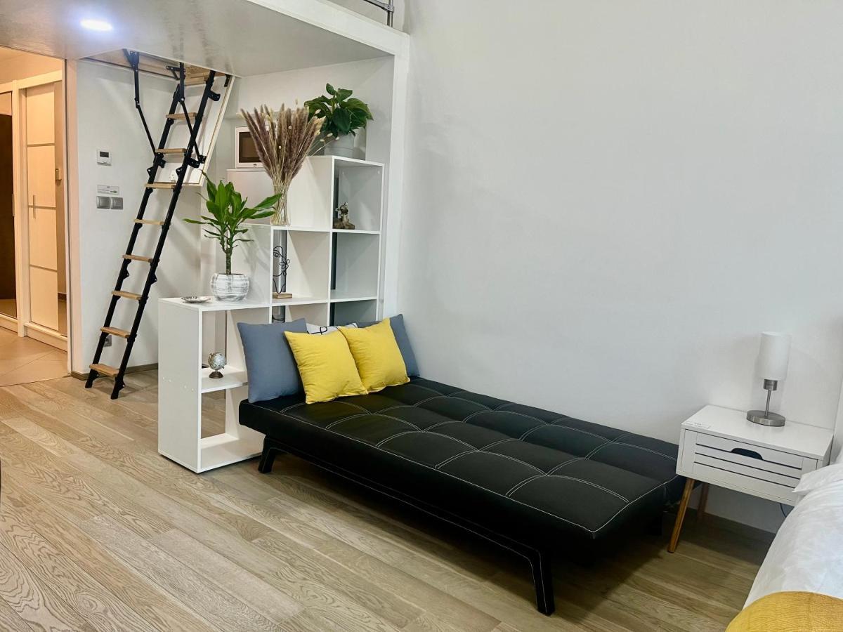 Vit Apartment - Free Parking - O2 Arena Prague Extérieur photo